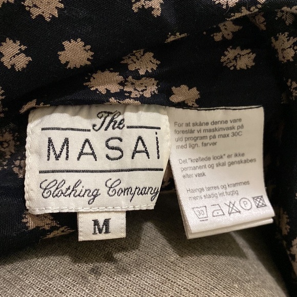 The Masai Clothing Company floral dress asymmetrical tie neckline - Picture 4 of 7